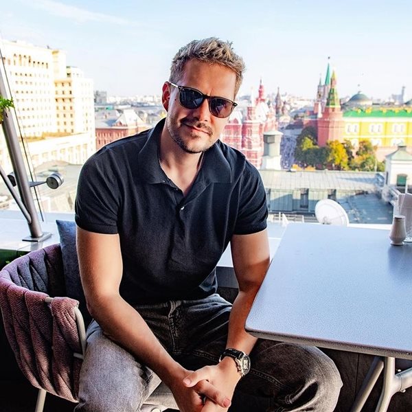 O Miloš Biković 'κόπηκε' από το White Lotus ως φιλορώσος