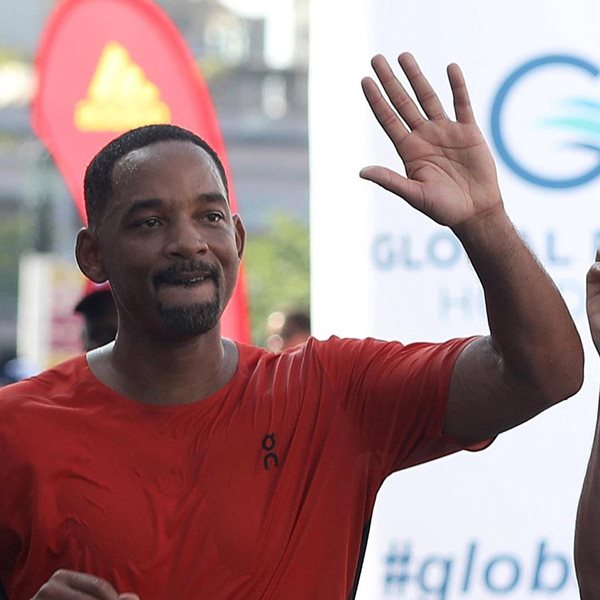 Μπορείς να τρέξεις μισό μαραθώνιο πιο γρήγορα από τον Will Smith;