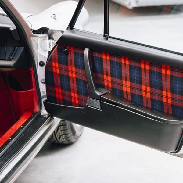 Η ιστορία ενός υπέροχου, διαχρονικού υφάσματος της Porsche