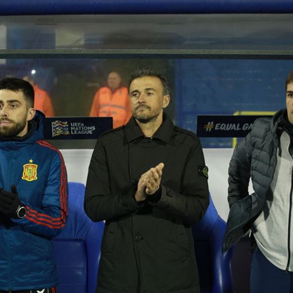 Τι κρατάμε από τον αποκλεισμό της Ισπανίας στο Nations League; Το παλτό του Luis Enrique