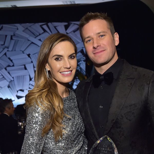 Το total black tailoring μην το φοβάσαι