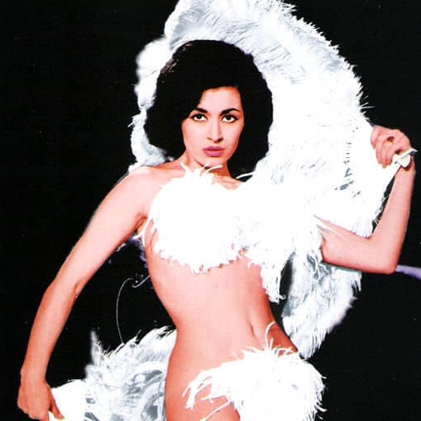 "Εφυγε" από τη ζωή η Μάρθα Καραγιάννη