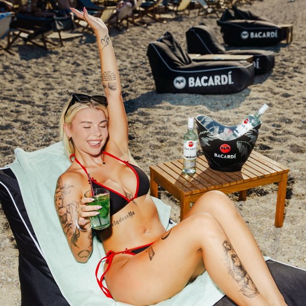 Σαν τη Χαλκιδική με Bacardi δεν έχει