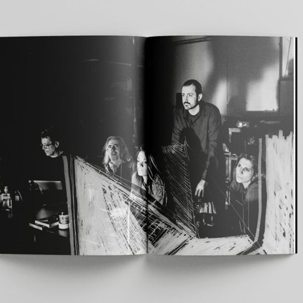 Νέκυια, η κατάβαση στον Άδη από τον Γιάννη Αγγελάκα