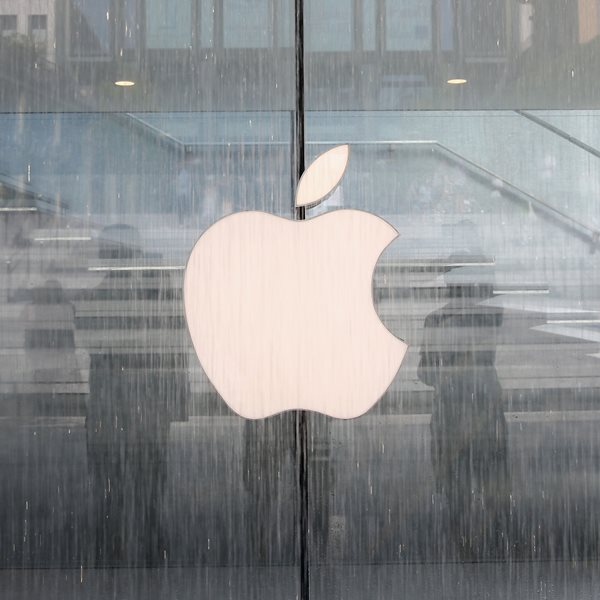 Η Apple θα κυκλοφορήσει φθηνότερο MacBook μέσα στο φθινόπωρο