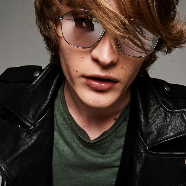 Η μόδα ποτέ δεν έπαψε να αγαπά το ροκ