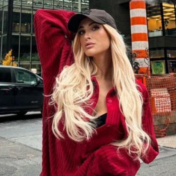 Η Ιωάννα Τούνη μας τρολάρει όλους άσχημα