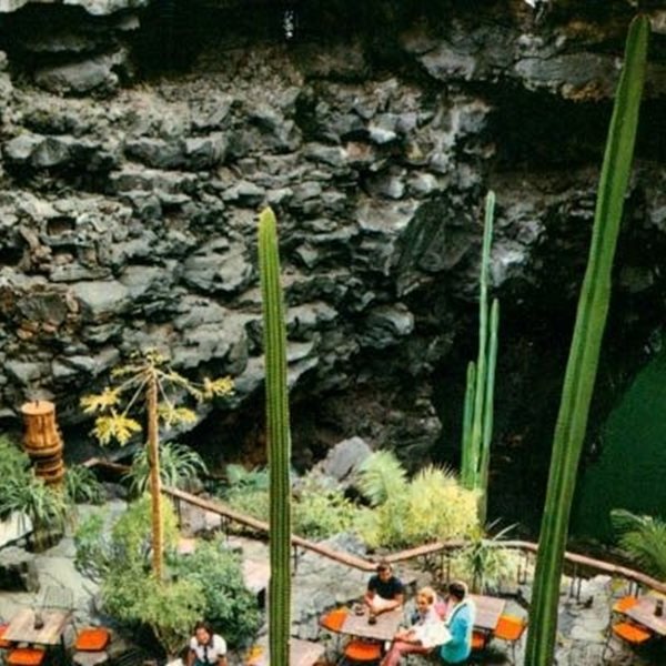 Το πιο ιδιαίτερο εστιατόριο στον κόσμο βρίσκεται μέσα σε μία σπηλιά στα Κανάρια Νησιά