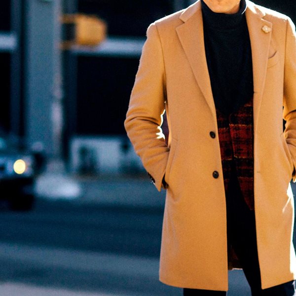 Μακρύ παλτό: 4 κλασικές αντρικές επιλογές