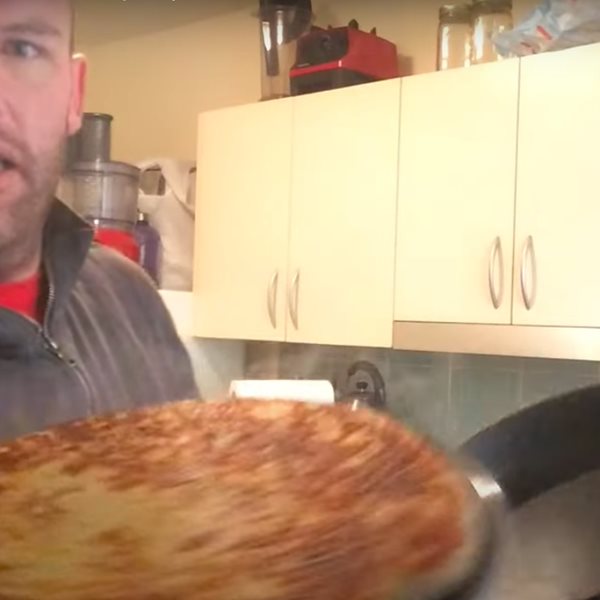 Ένας άντρας έτρωγε μόνο πατάτες για έναν χρόνο και ιδού τι του συνέβη (video)