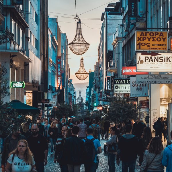 Πότε θα επιστρέψουμε στην κανονικότητα