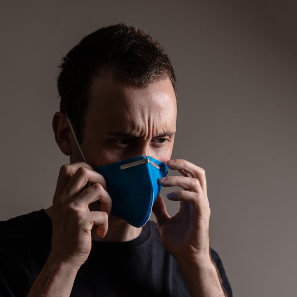 Το 40% της μετάδοσης του κορονοϊού γίνεται πριν την εμφάνιση των συμπτωμάτων