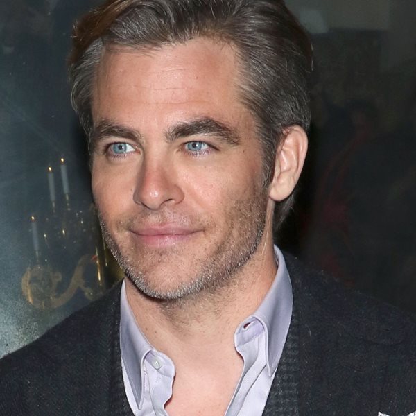 Το σπασμένο 3-piece suit του Chris Pine