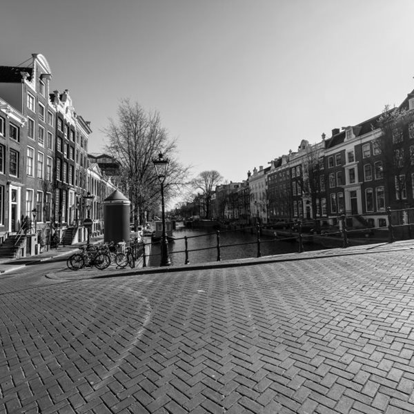 Το lockdown είναι η λέξη της χρονιάς