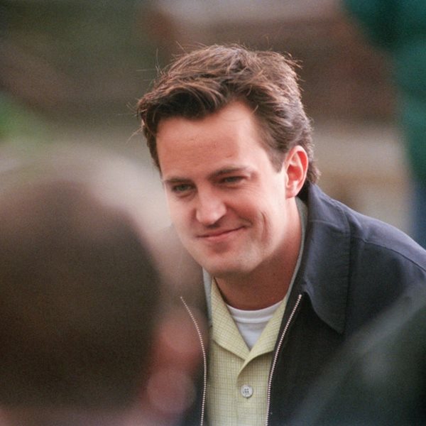 Το 'φάντασμα' του Matthew Perry μάλλον επισκέπτεται ένα από τα 'Φιλαράκια'