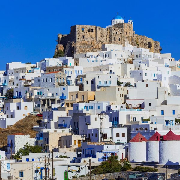 Αστυπάλαια: Ποιος κρύβεται πίσω από το τερατούργημα