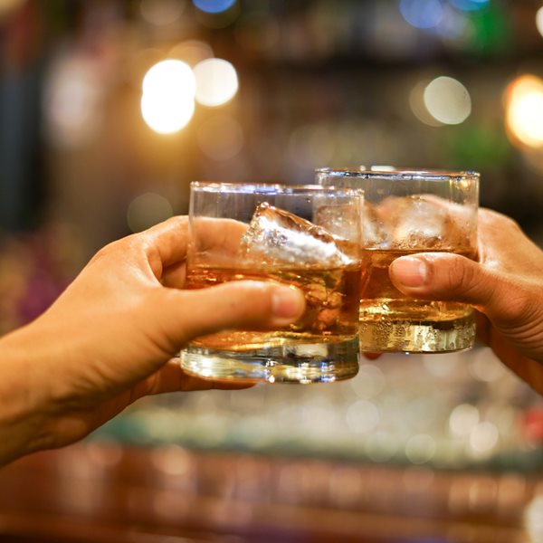 Πώς ο κορονοϊός επηρεάσε την επιθυμία για αλκοόλ