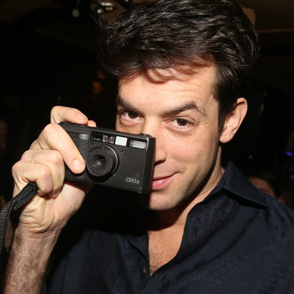 O Mark Ronson γράφει τα απομνημονεύματά του