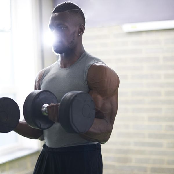 15λεπτη προπόνηση για μεγαλύτερα μπράτσα