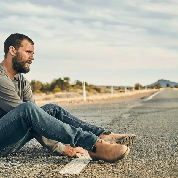 O Μιχάλης Ρακιντζής ῾παίζει῾ στη σειρά The Tourist του ΒΒC