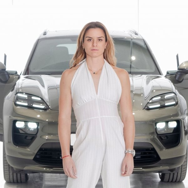 Αυτή είναι η νέα Porsche της Μαρίας Σάκκαρη (εικόνες)