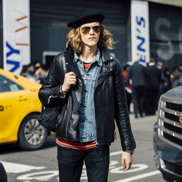 Δεν χρειάζεται να περιμένεις την άνοιξη για να φορέσεις τζην μπουφάν