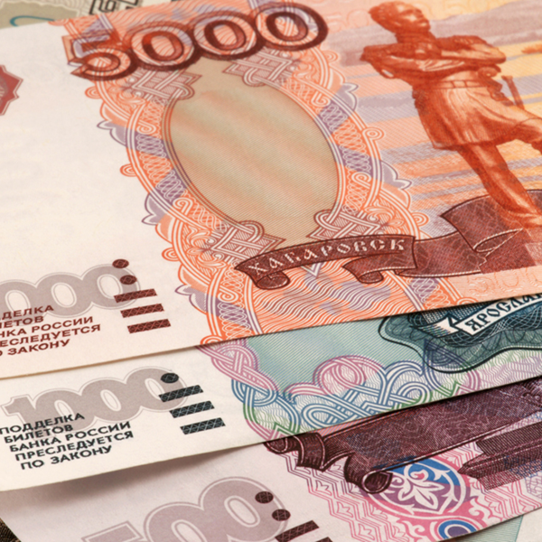 Ένα βήμα πριν από τη χρεοκοπία η Ρωσία