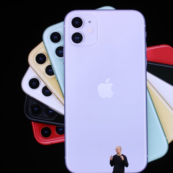 Η Apple παρουσίασε τα νέα iPhones