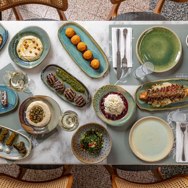 Ο Χριστόφορος Πέσκιας γίνεται Dopios και στη Γλυφάδα