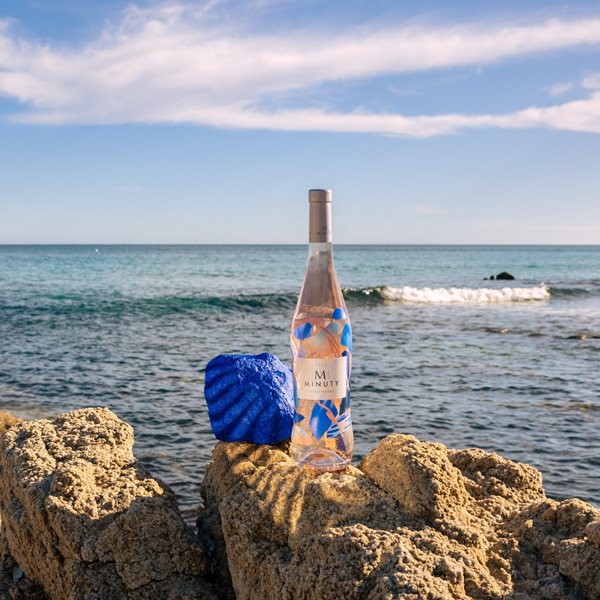 Minuty M Limited Edition με την υπογραφή του Αυστραλού καλλιτέχνη Elliott Routledge