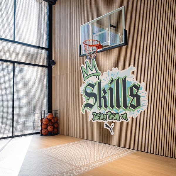 Το grand opening του flagship store της γιόρτασε η Puma