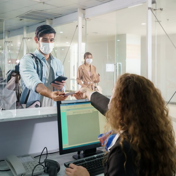 Τι είναι το "πράσινο" πιστοποιητικό και πότε θα εφαρμοστεί