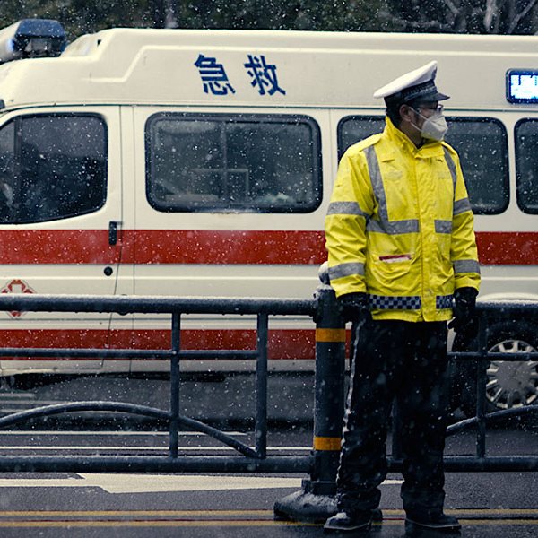 "76 Ημέρες": Το ντοκιμαντέρ για το επίκεντρο της πανδημίας