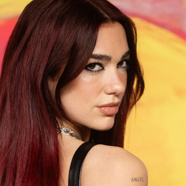 Dua Lipa, πιο αποκαλυπτική από ποτέ