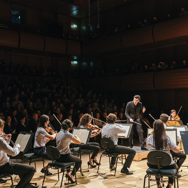 H Ελληνική Συμφωνική Ορχήστρα Νέων ετοιμάζει βαλίτσες για Βερολίνο