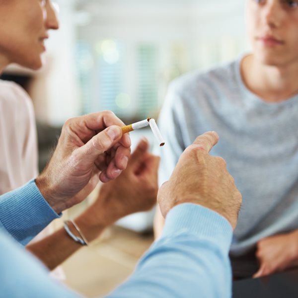 Η Νέα Ζηλανδία απαγορεύει το κάπνισμα στη νέα γενιά