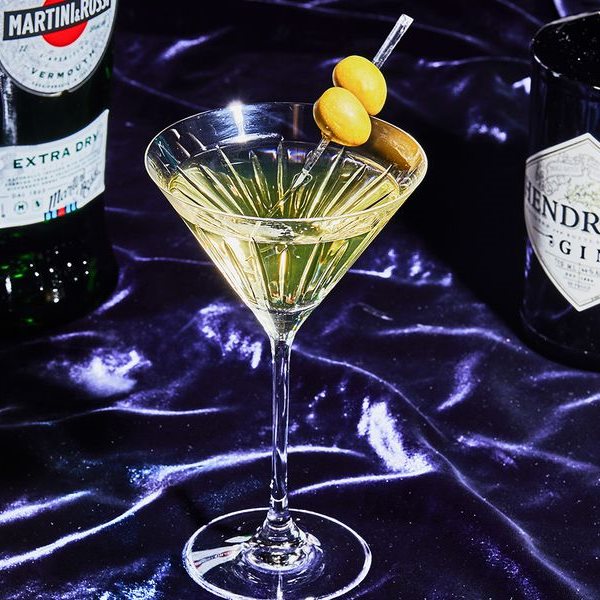 Dirty Martini, το πιο βρώμικο κλασικό cocktail