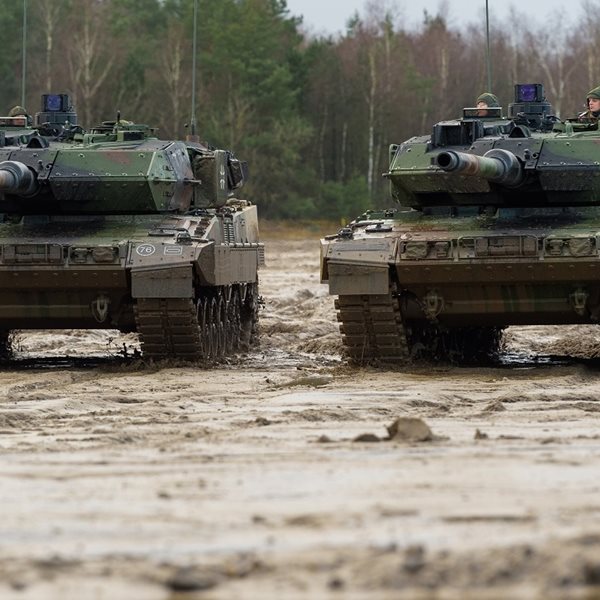 Η Γερμανία στέλνει τελικά τα Leopard 2 στην Ουκρανία