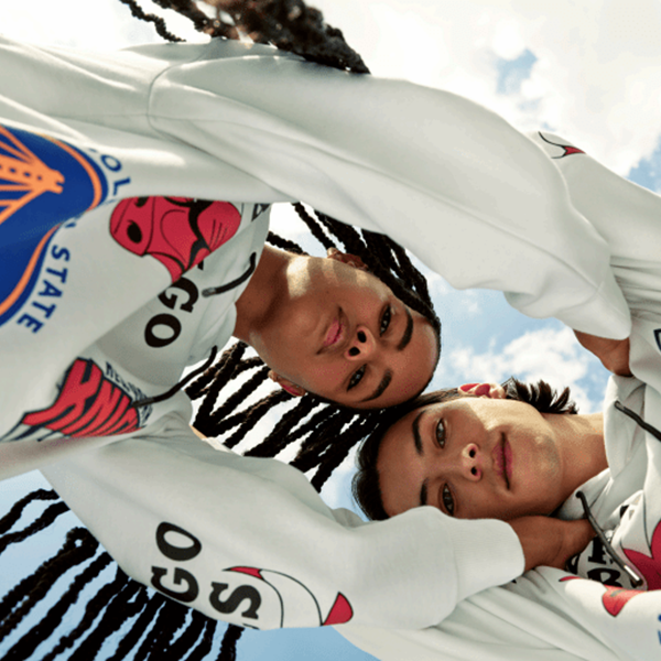 Bershka x NBA: Η συλλογή που θα αγαπήσει κάθε fan του μπάσκετ