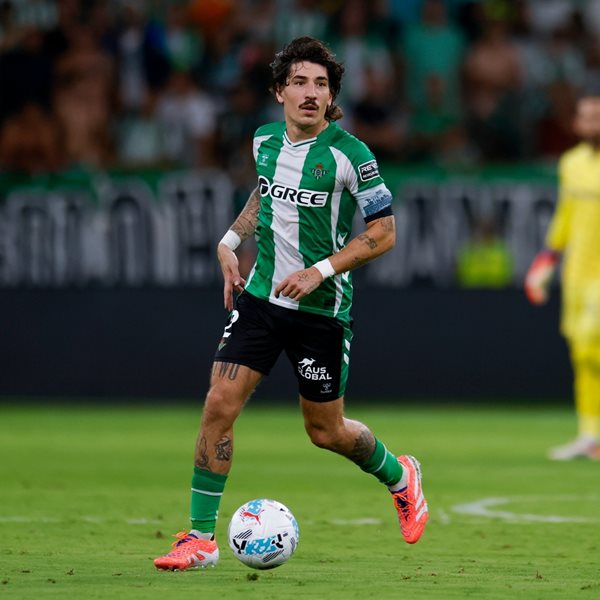 Γιατί ο Έκτορ Μπεγερίν δεν είναι ο συνηθισμένος ποδοσφαιριστής