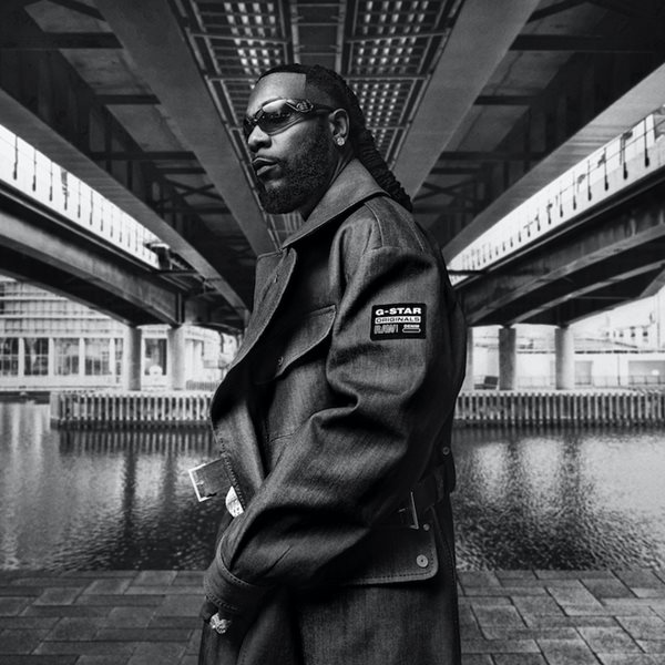 Ο Burna Boy είναι το νέο πρόσωπο της G-STAR