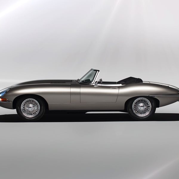 Έρχεται με φόρα η νέα ηλεκτρική Jaguar E-Type
