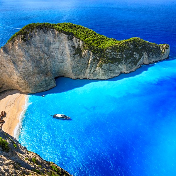 Ο οδηγός του Travel+Leisure για τους ταξιδιώτες σε ελληνικά νησιά