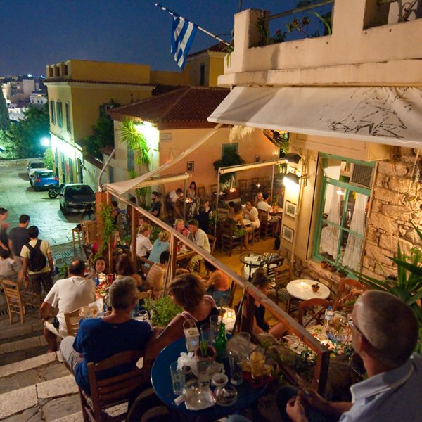 Οι ποινές σε μπαρ και νυχτερινά κέντρα αν δεν τηρούν τα μέτρα