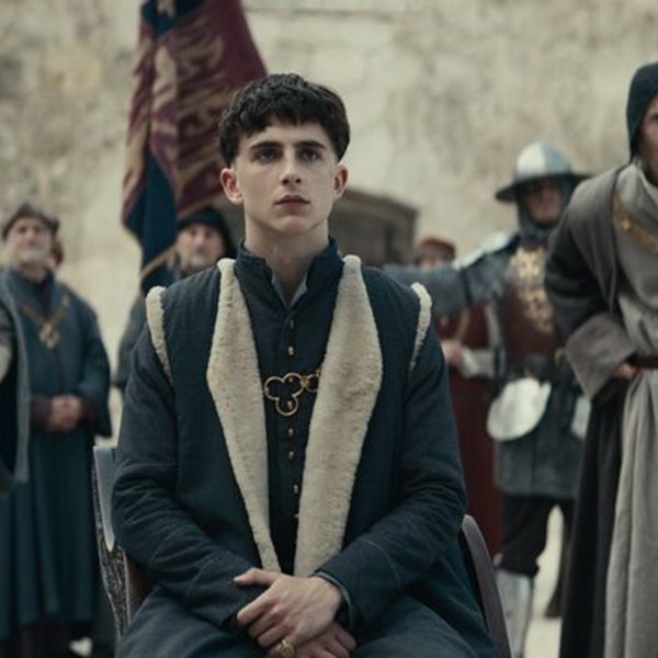 Πρώτο trailer για το The King με τον Timothée Chalamet