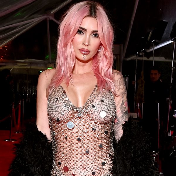 Αν μπορείς, προσπέρασε τη Megan Fox στα βραβεία Grammy