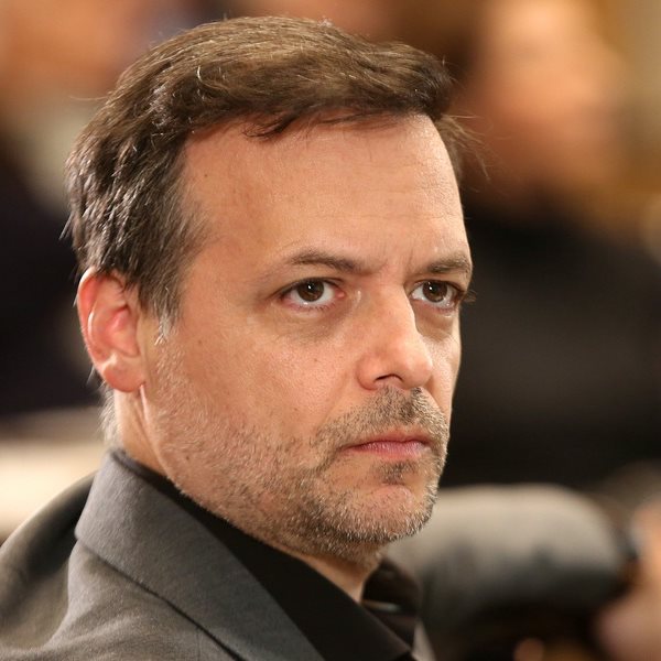 Ο Χάρης Δούκας μας συστήνει τον πατέρα του