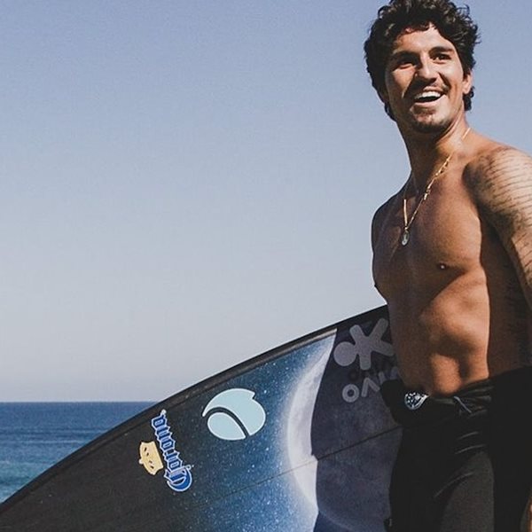Gabriel Medina, ο viral πρωταθλητής του surf που 'οργώνει' τα κύματα