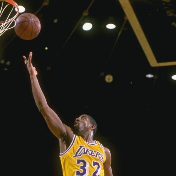 Η μέρα που ο Magic Johnson δήλωσε ότι είναι θετικός στον ιό HIV