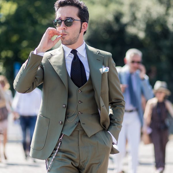 Το 3-piece suit είναι το πιο κομψό κομμάτι του φθινοπωρινού στυλ